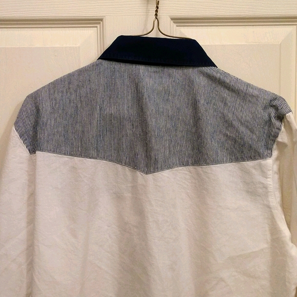 Blouse - Picture 3 of 3